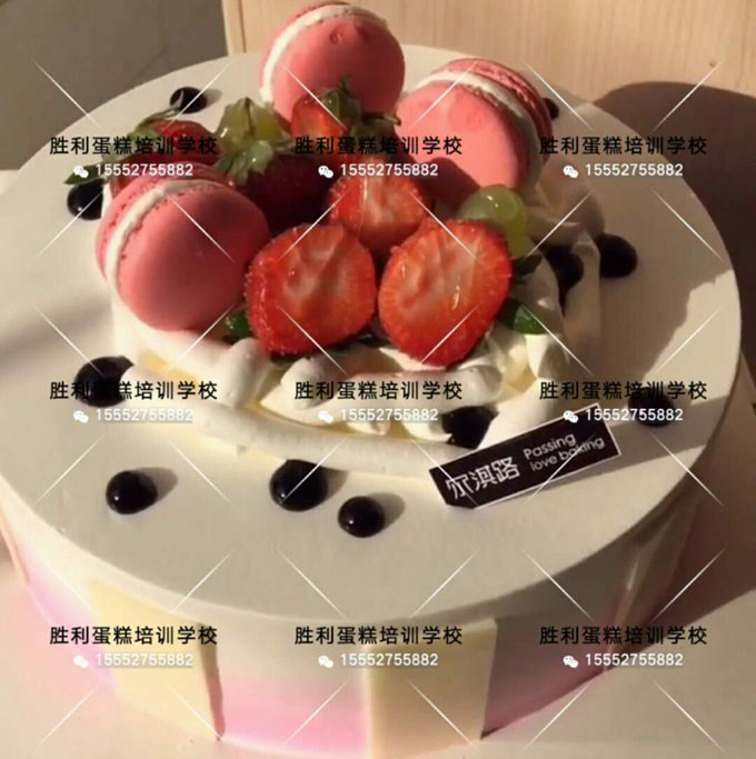 生日蛋糕裱花