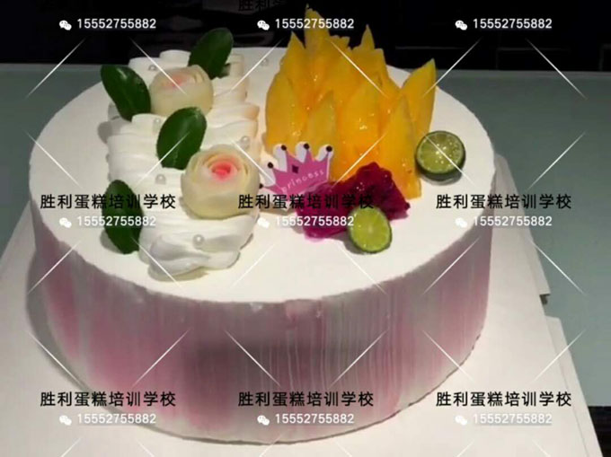 生日蛋糕裱花
